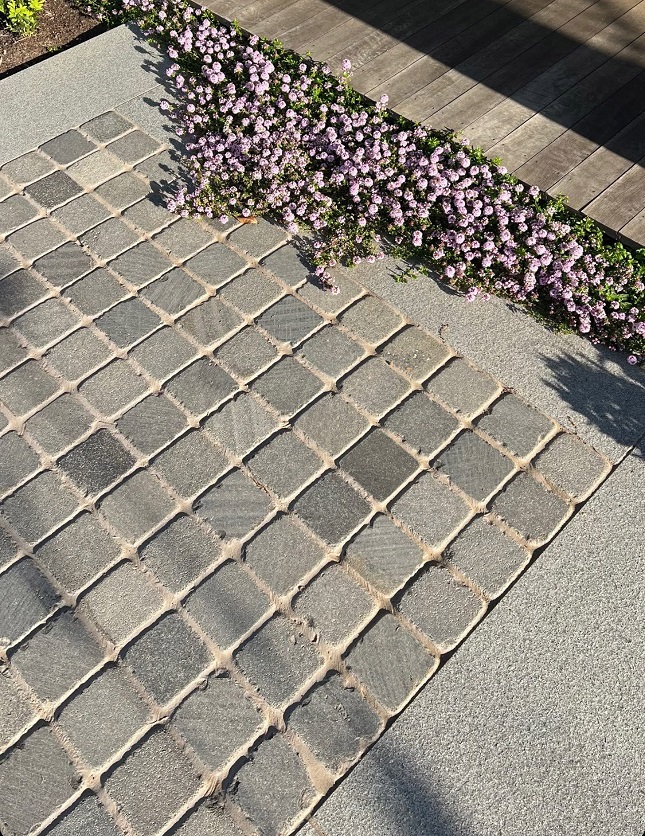 VICTORIA BLUE COBBLES 100x100x30MM ($/SQM)